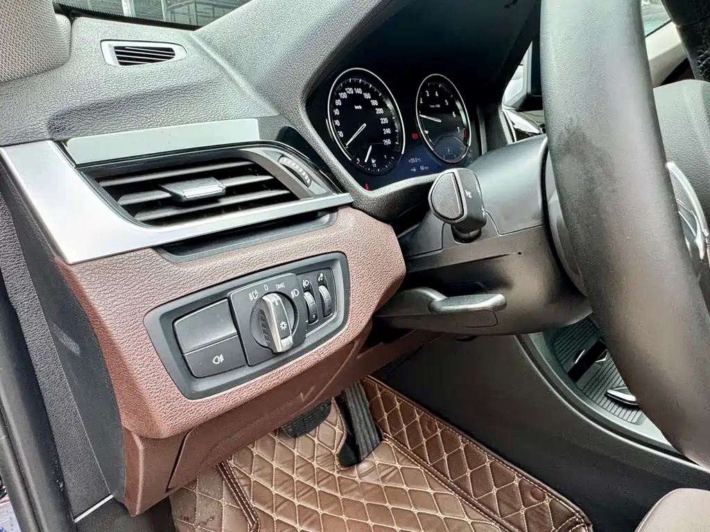 BMW X1 — миниатюра 13