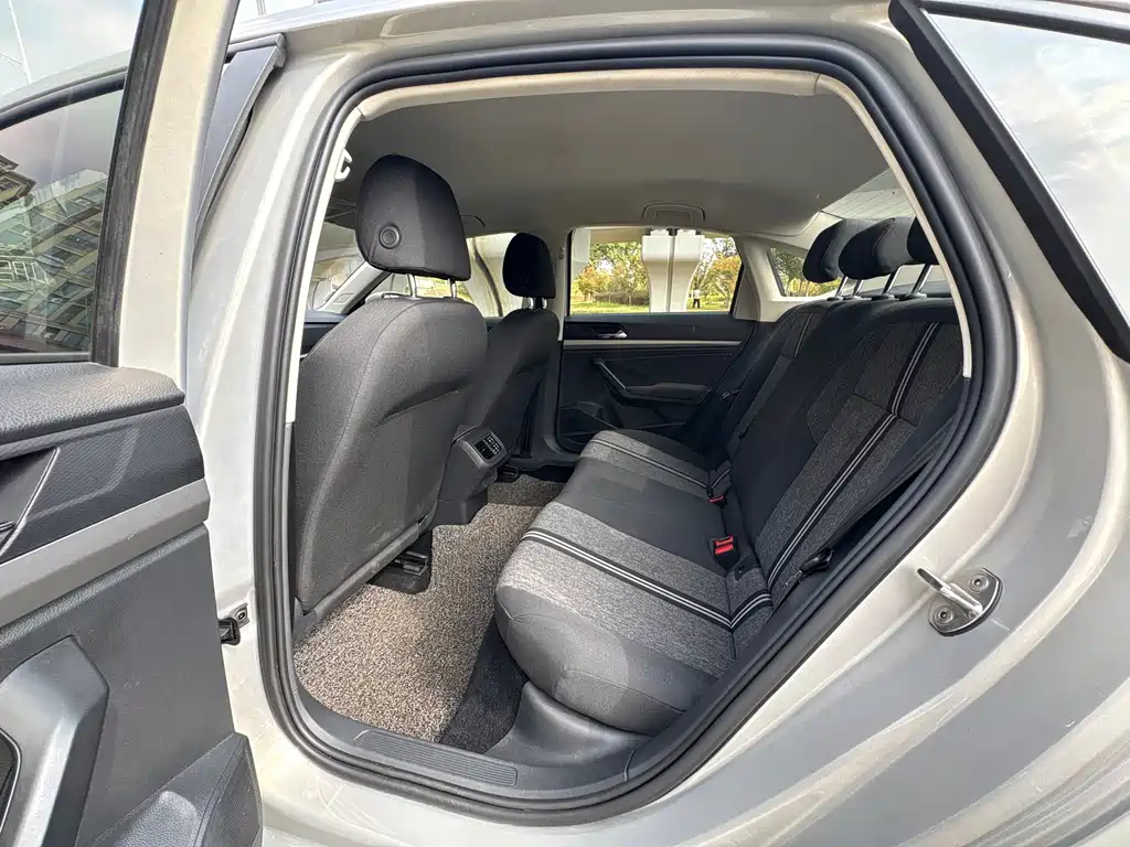 Volkswagen Lavida — миниатюра 14