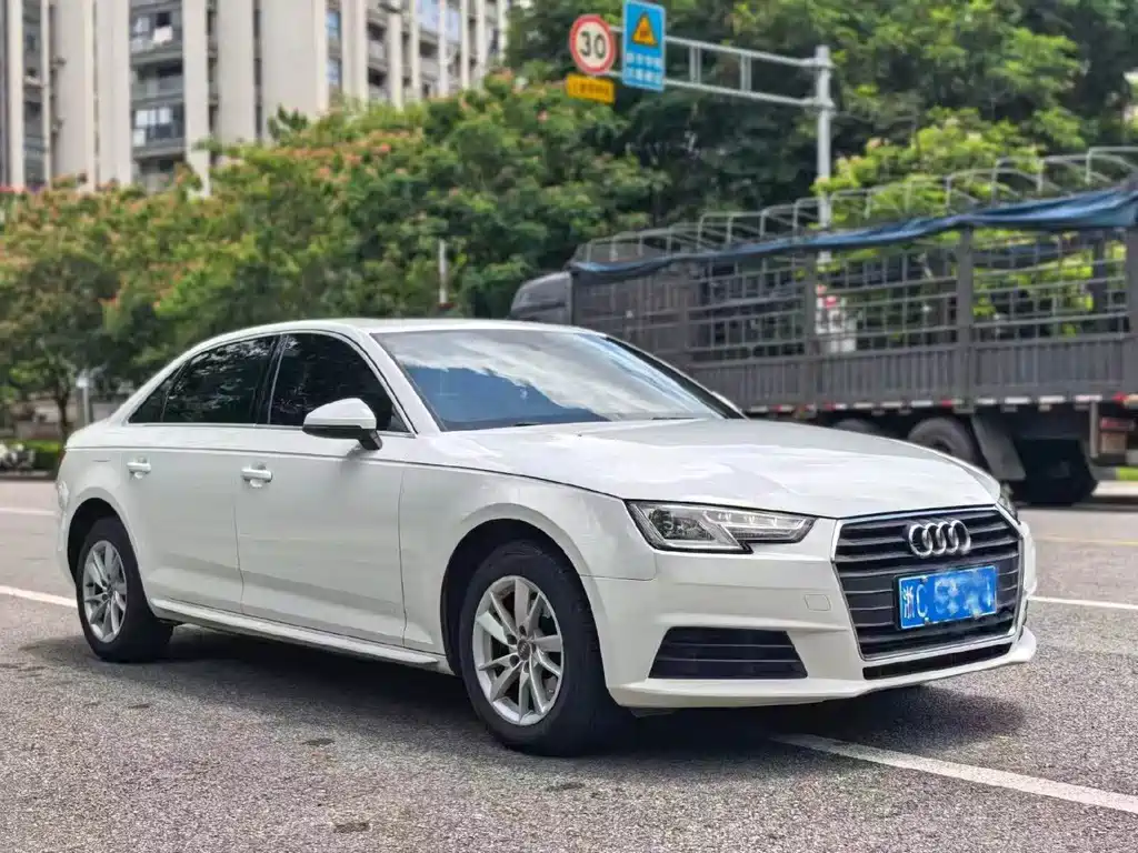 Audi A4L — миниатюра 2