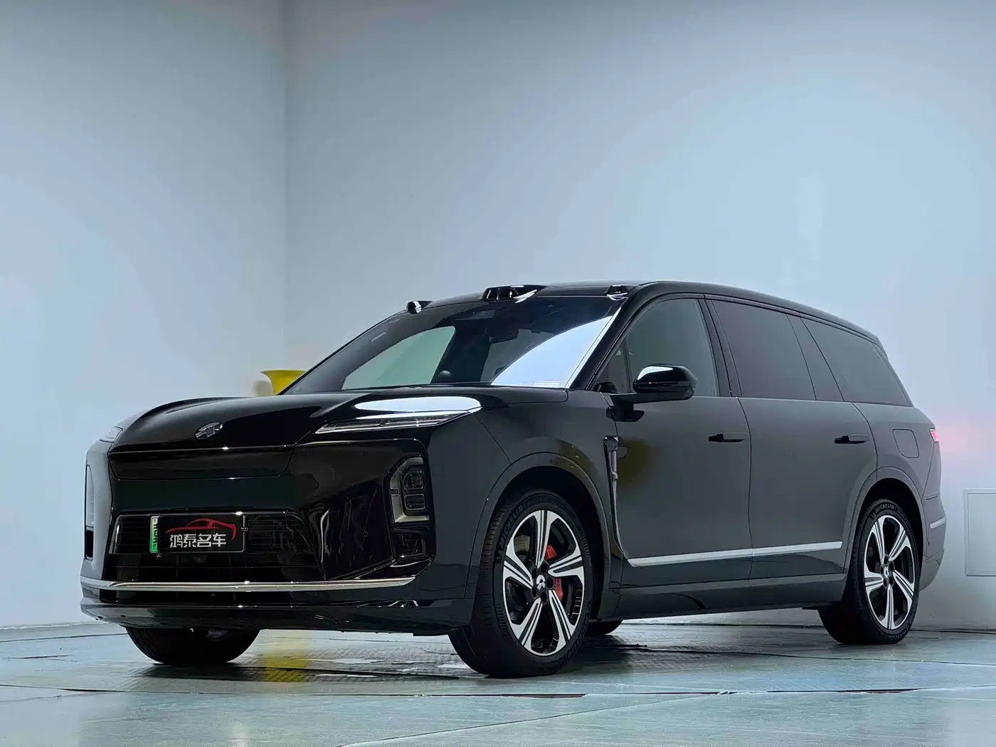 NIO ES8