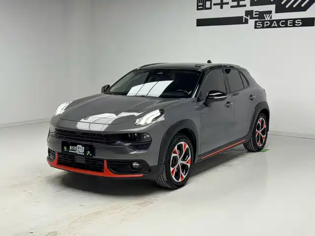 2018 Lynk & Co 02