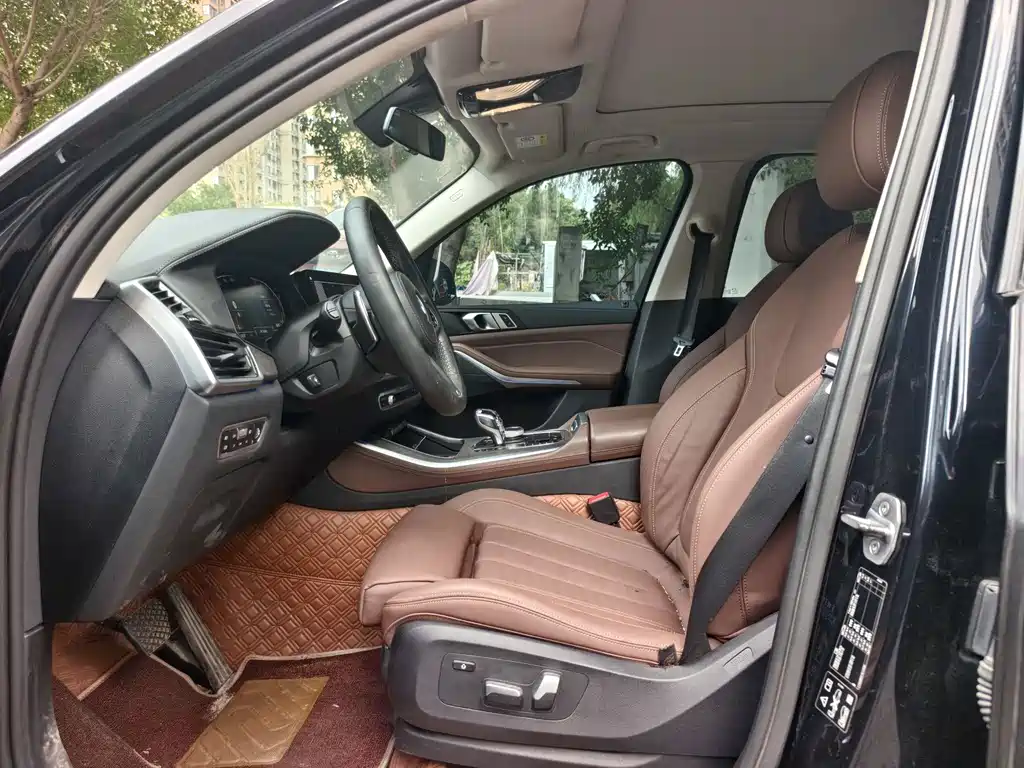 BMW X5 (Import) — миниатюра 7