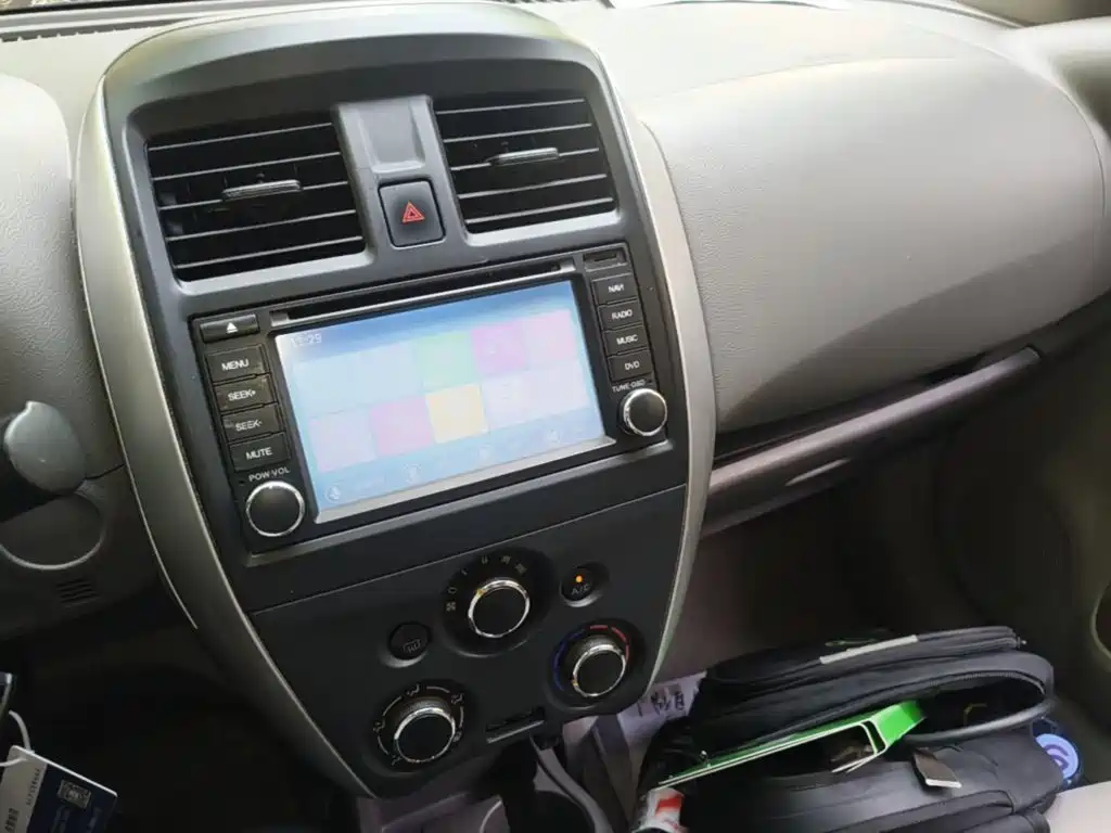 Nissan Sunny — миниатюра 13