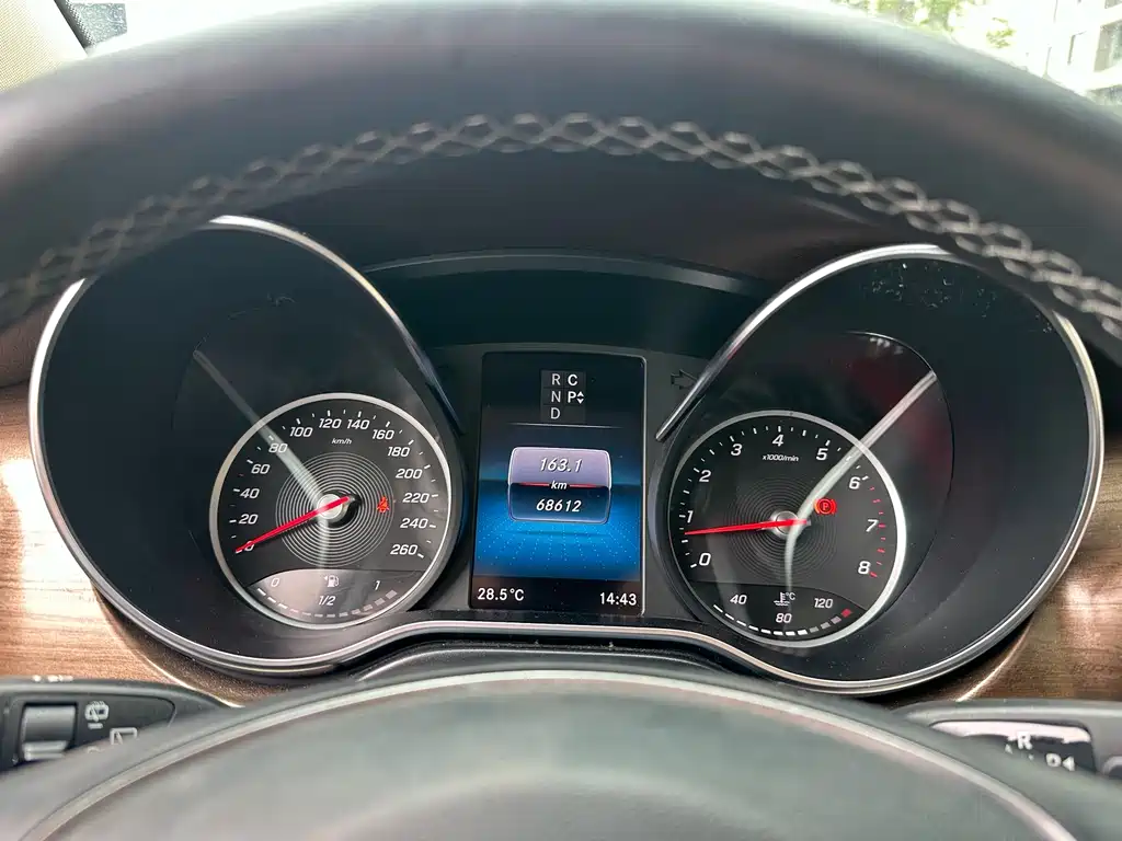 Mercedes-Benz V-Class — миниатюра 15