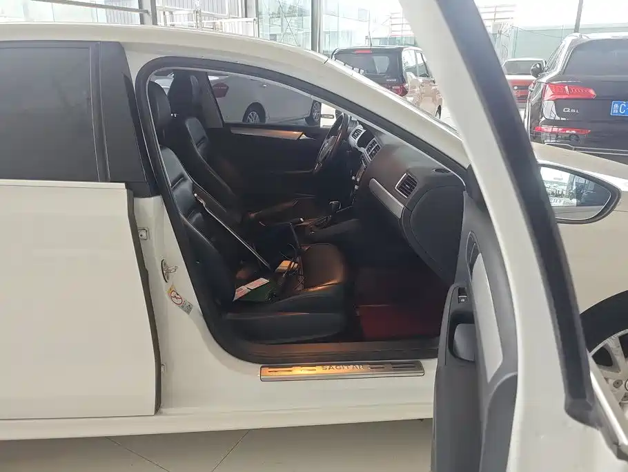 Volkswagen Sagitar — миниатюра 8