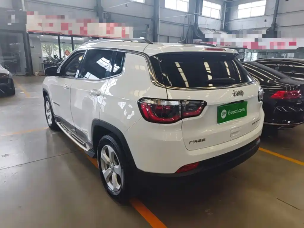 Jeep Compass — миниатюра 5