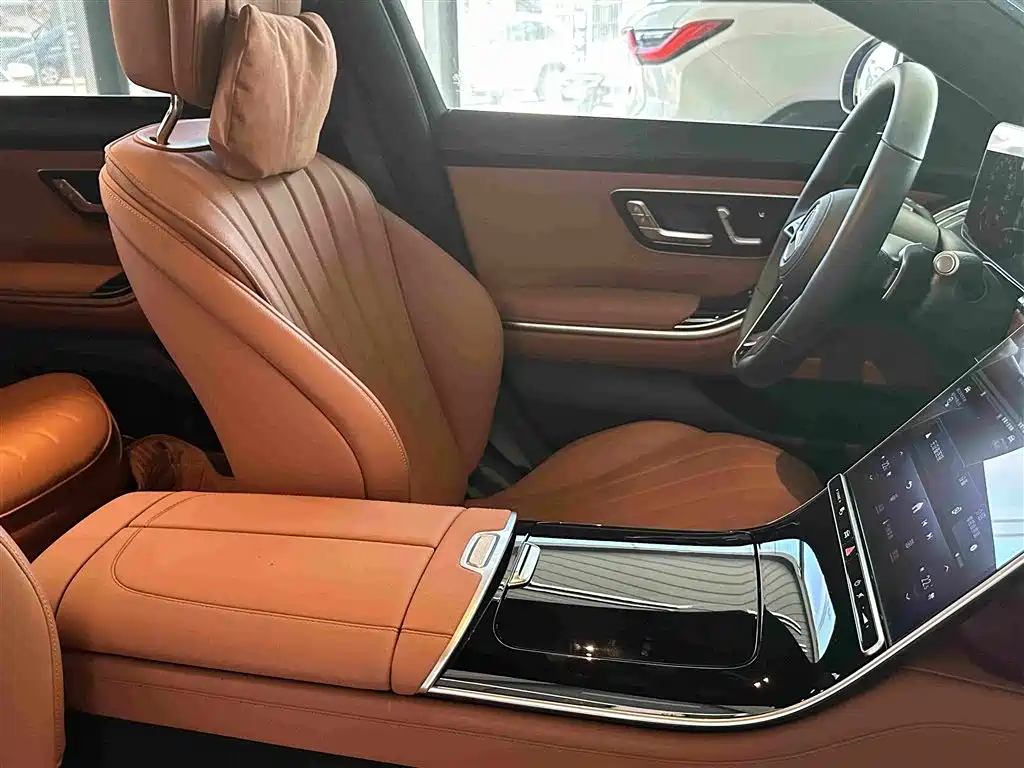 Mercedes-Benz S-Class — миниатюра 17