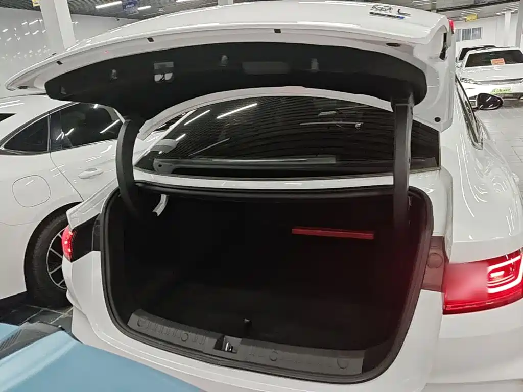 BYD Qin L — миниатюра 19