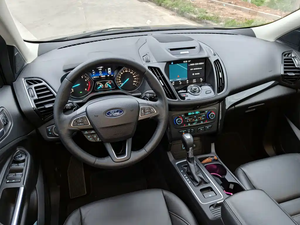 Ford Kuga — миниатюра 11