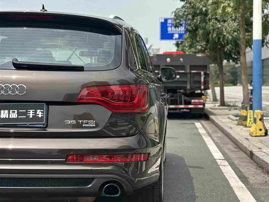 Audi Q7 — миниатюра 11