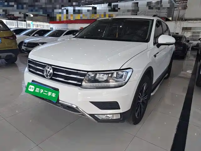 VOLKSWAGEN TIGUAN L 2020