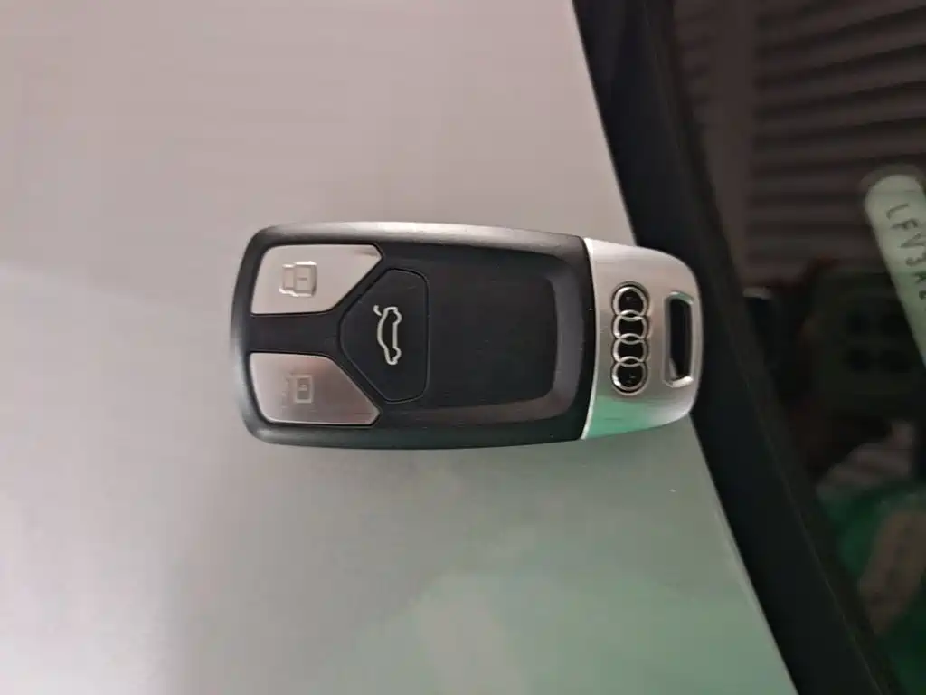 Audi A4L — миниатюра 9