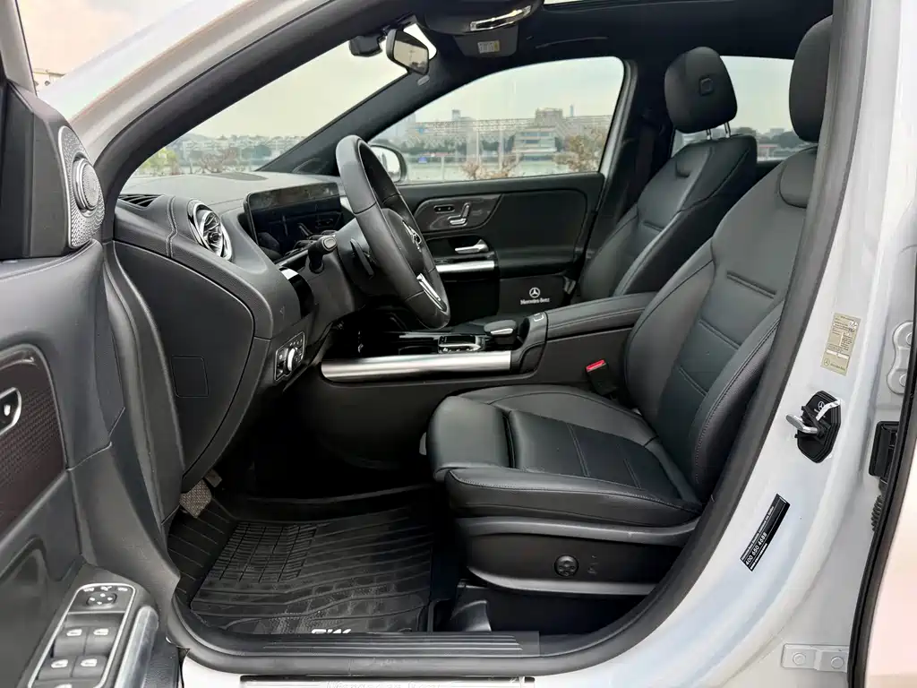 Mercedes-Benz GLA — миниатюра 9