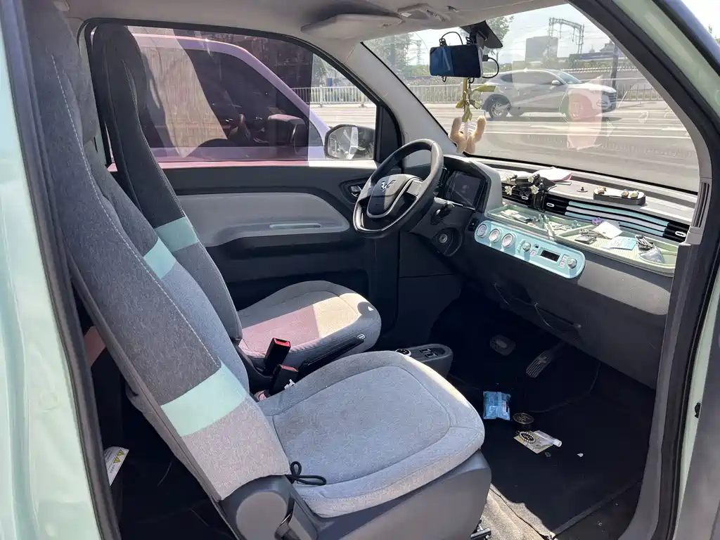 Wuling MINIEV — миниатюра 9