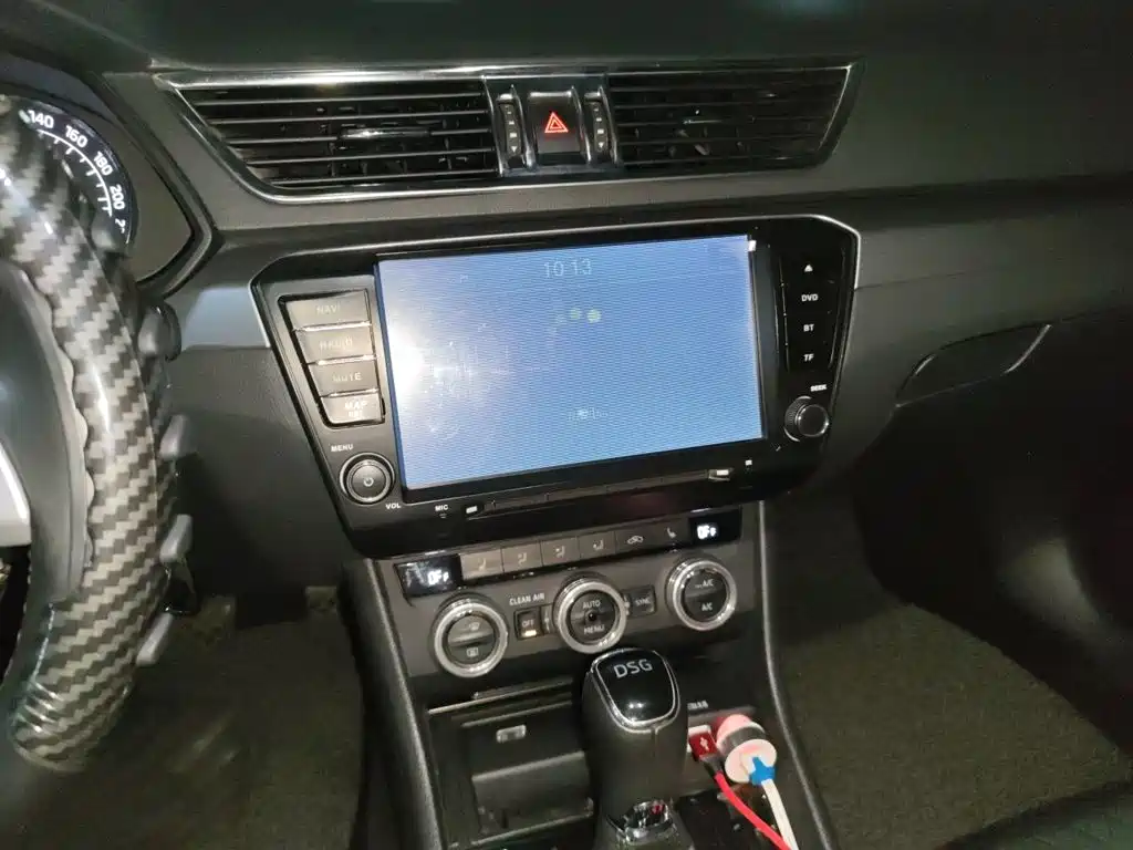 Skoda Superb — миниатюра 14