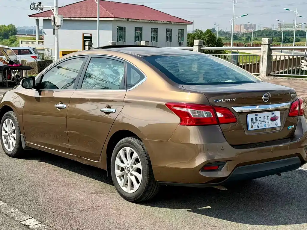 Nissan Sylphy — миниатюра 7
