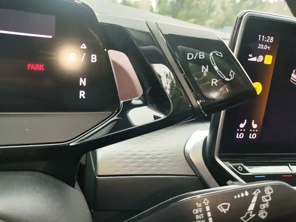 Volkswagen ID.6 X — миниатюра 14