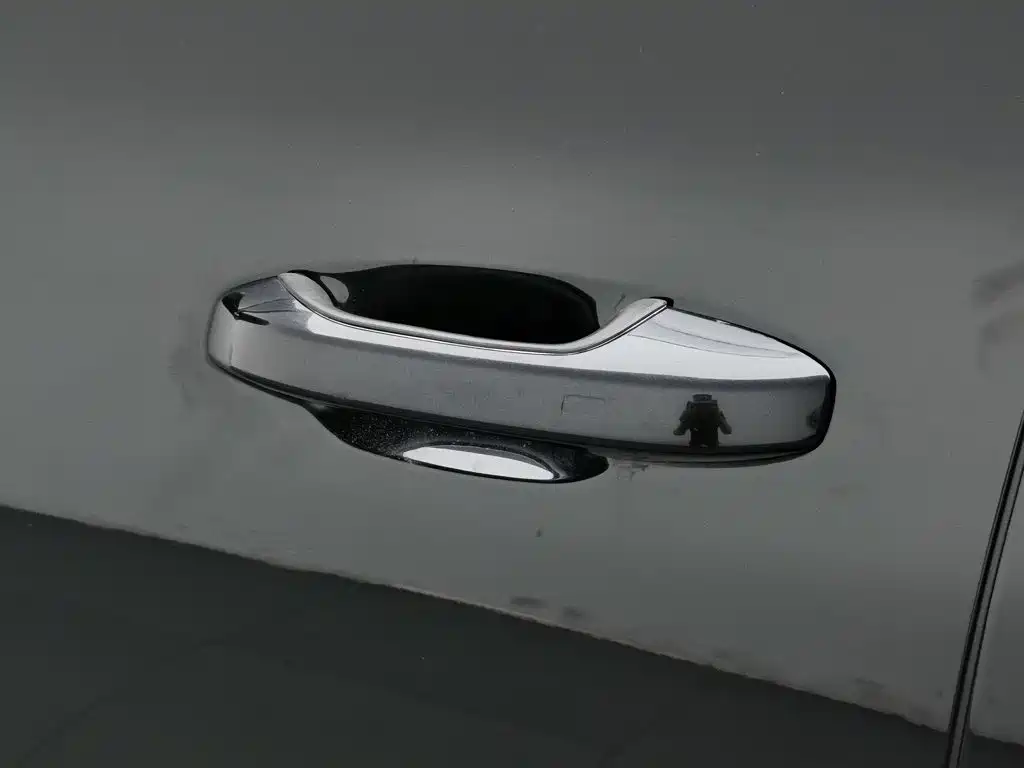 Li Auto Li ONE — миниатюра 18