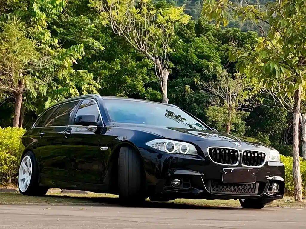 BMW 5 Series (Import) — миниатюра 37