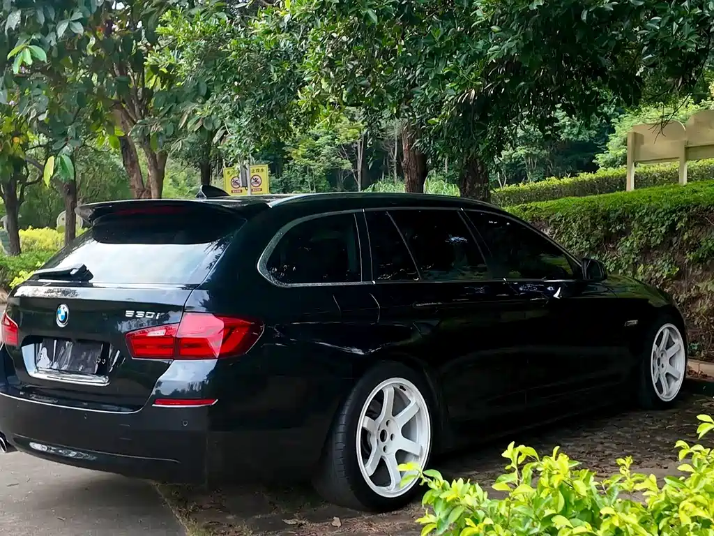 BMW 5 Series (Import) — миниатюра 29