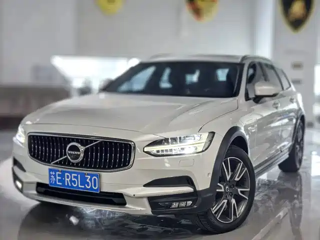 Volvo V90