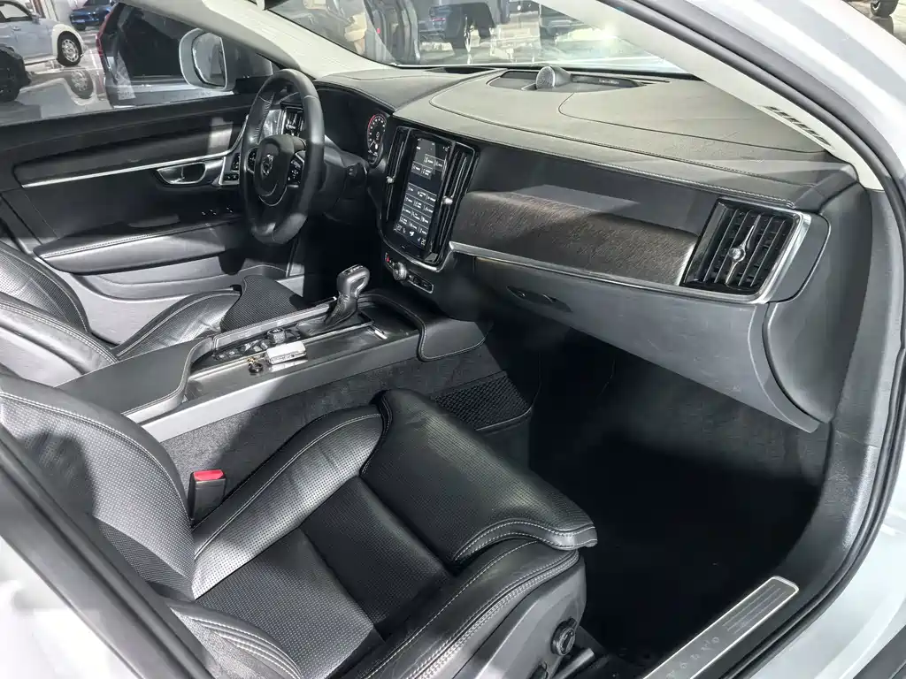 Volvo V90 — миниатюра 29