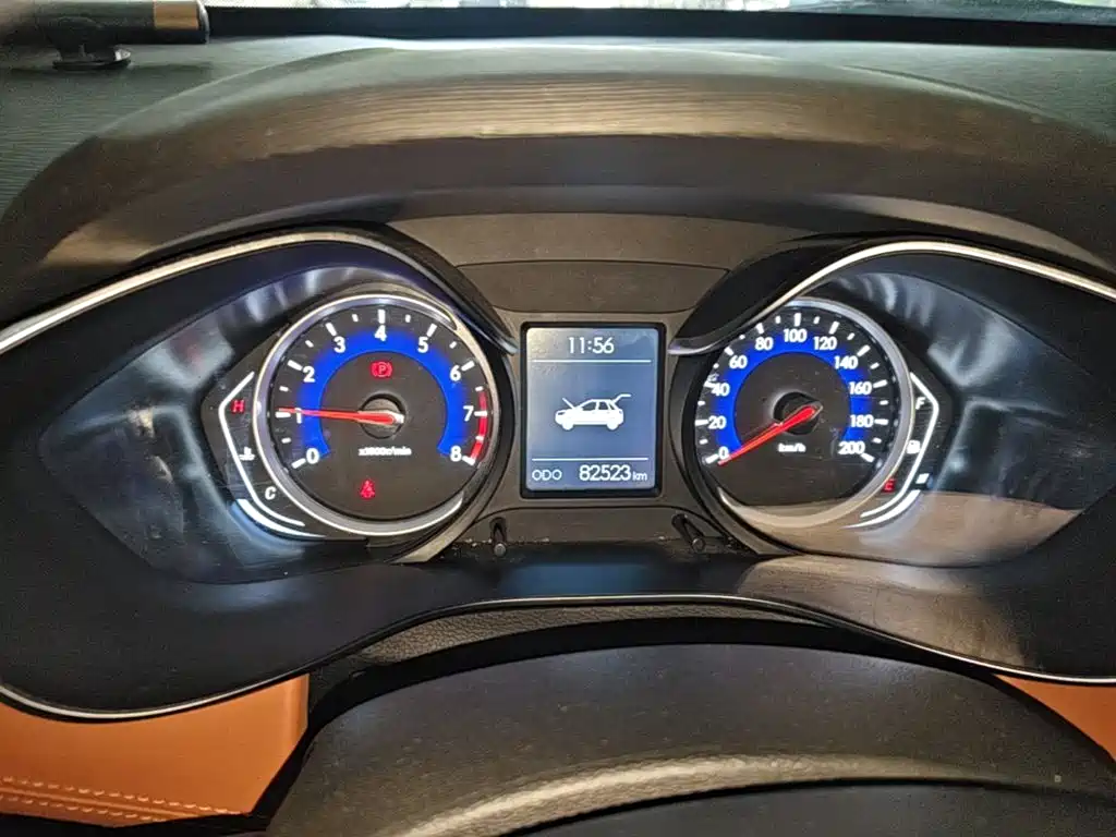 BAIC Senova X35 — миниатюра 12