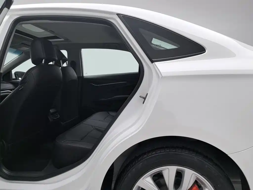 Buick Excelle — миниатюра 15
