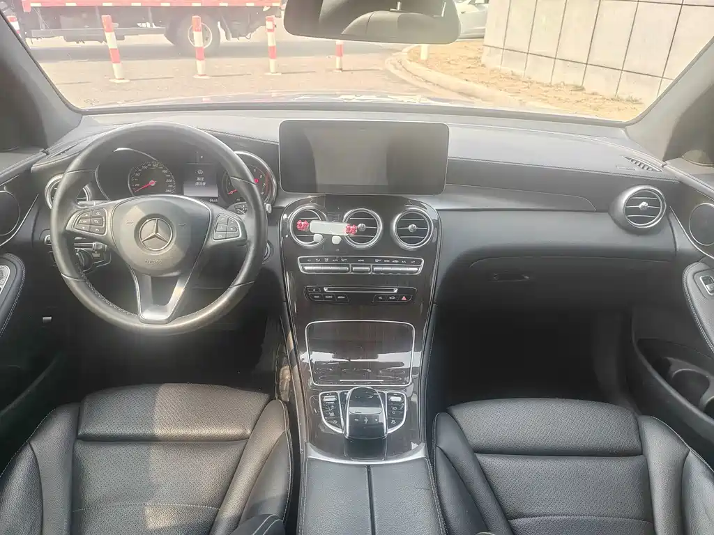 Mercedes-Benz GLC — миниатюра 5