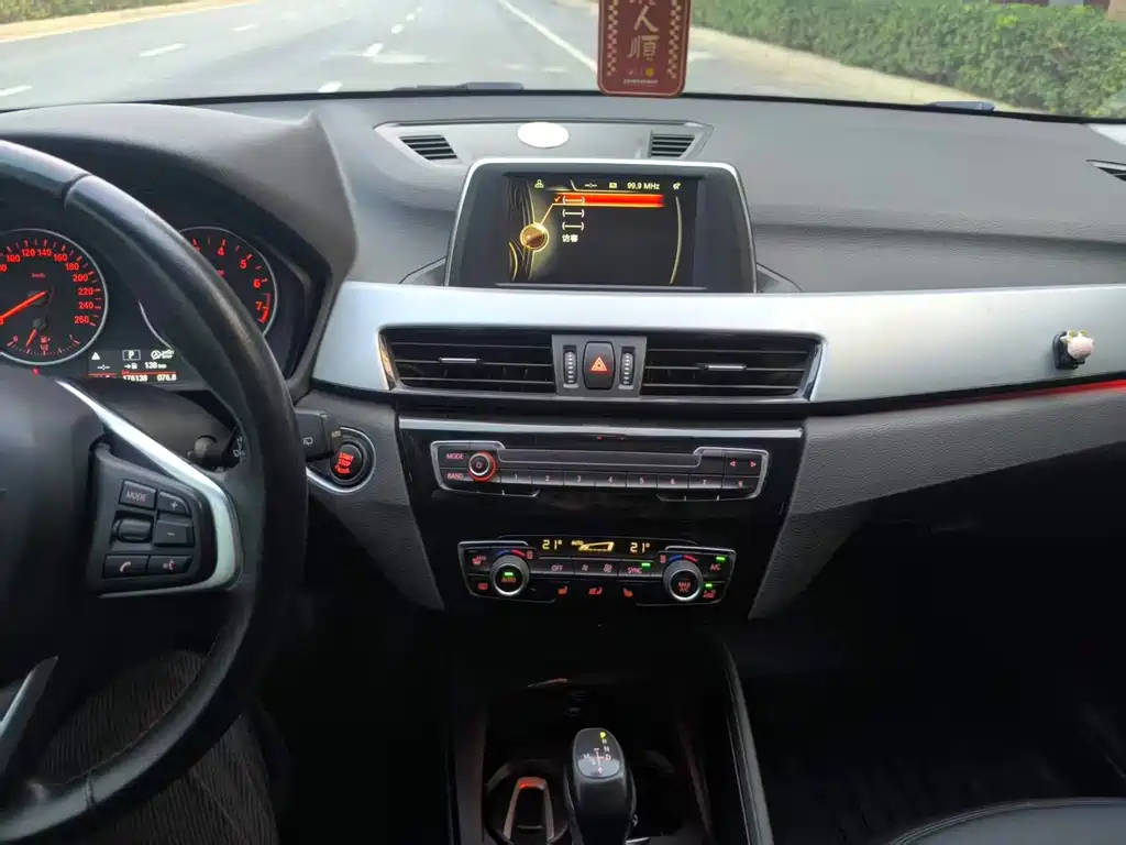 BMW X1 — миниатюра 13