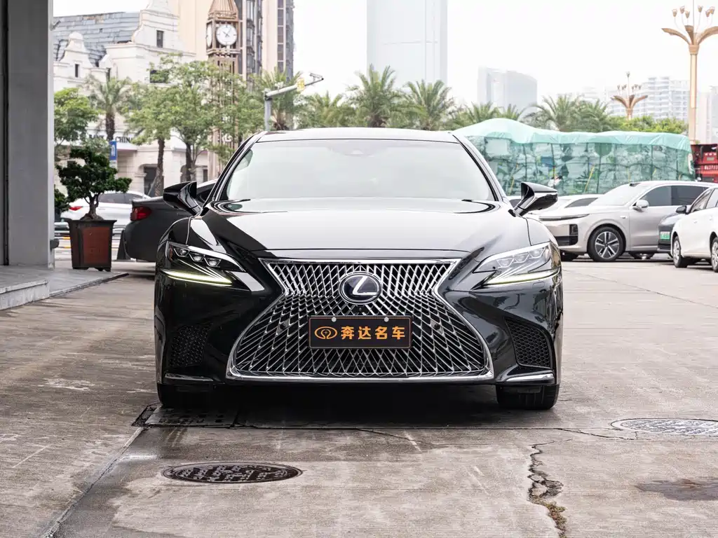 Lexus LS — миниатюра 2