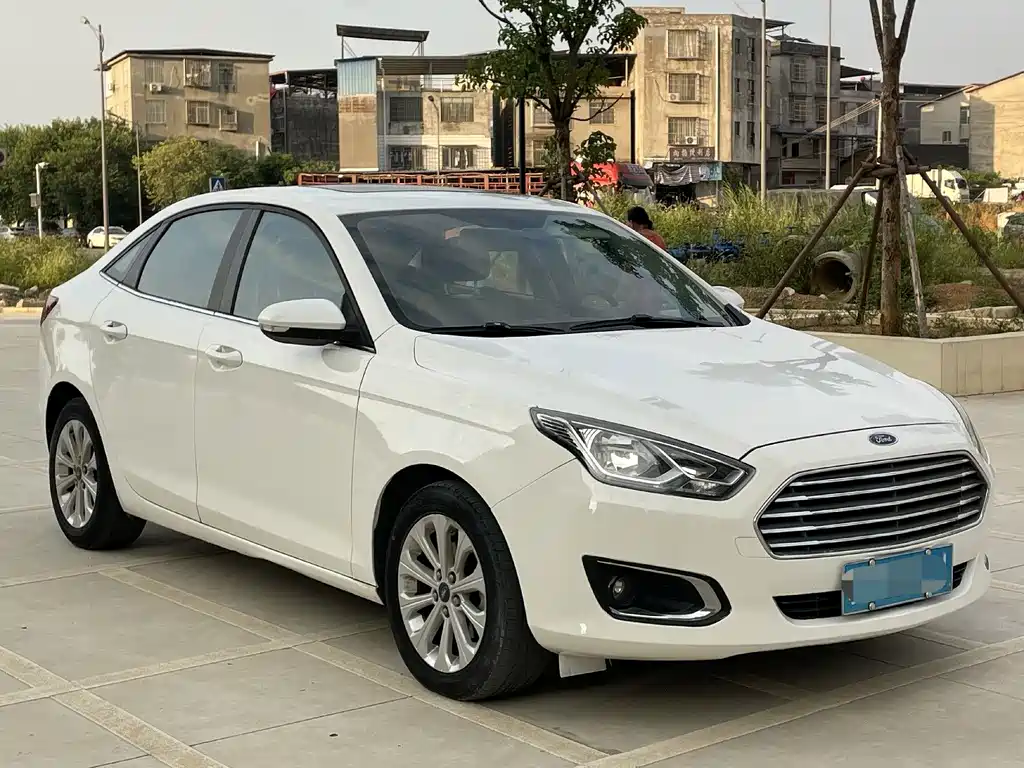 Ford Escort — миниатюра 3