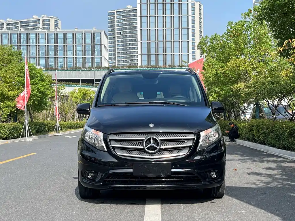 Mercedes-Benz Vito — миниатюра 2