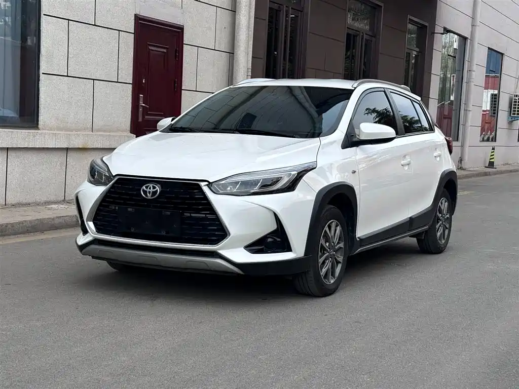 Toyota Yaris L 2022