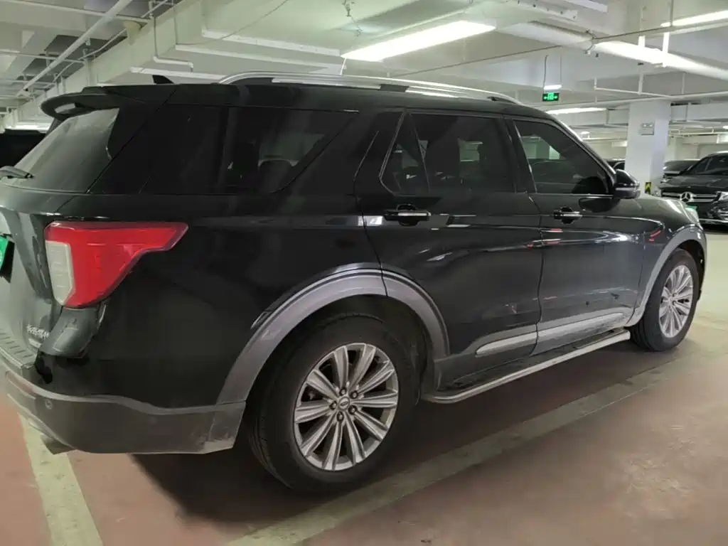 Ford Explorer — миниатюра 7