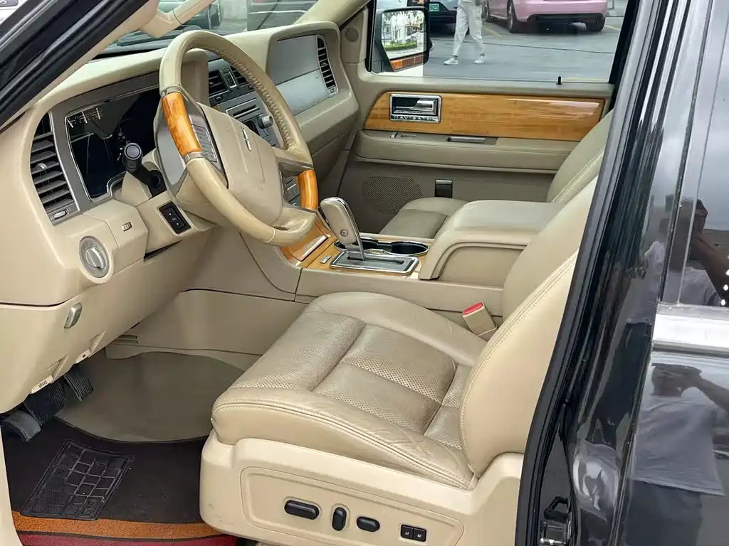 Lincoln Navigator 2010 5.4L AWD
