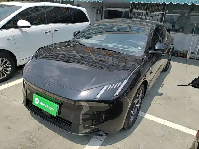 2025 Lynk & Co Z10