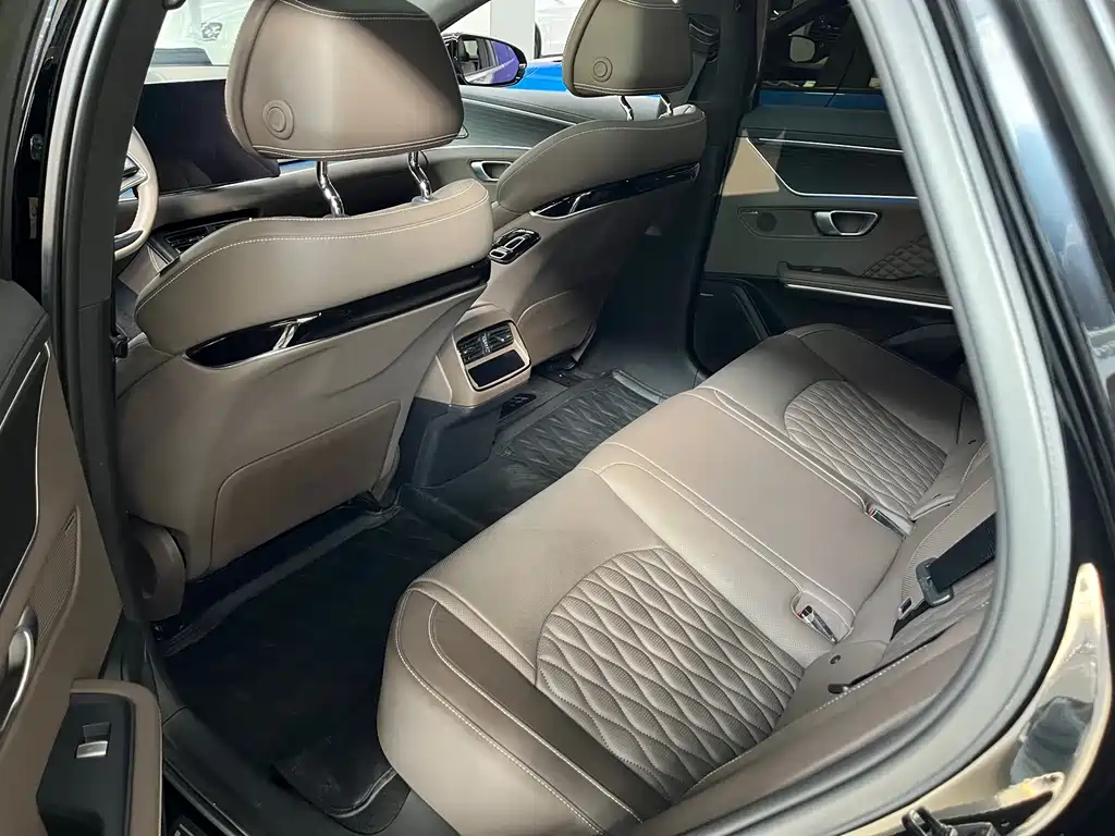 BYD Han — миниатюра 11