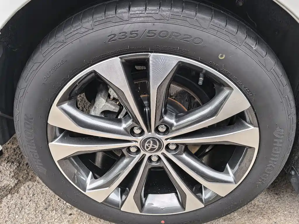Toyota Granvia 2024 2.5L ULTRA