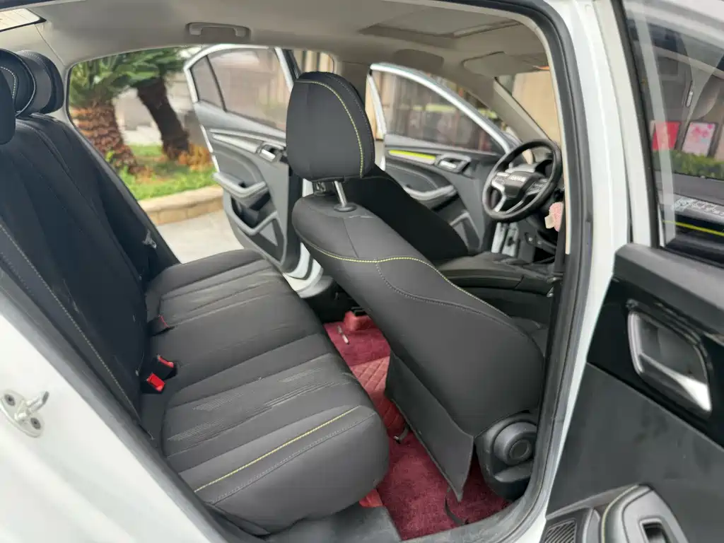 Roewe i5 — миниатюра 5