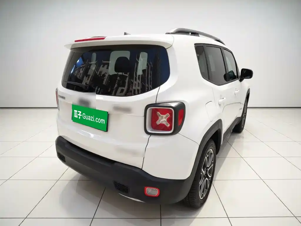 Jeep Renegade — миниатюра 4