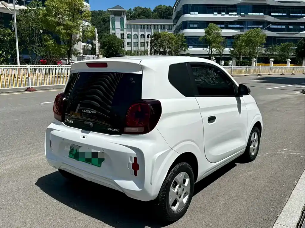 Roewe Clever — миниатюра 5