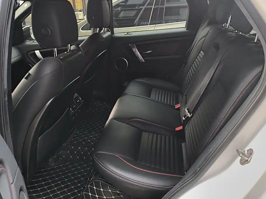 Land Rover Discovery Sport — миниатюра 11