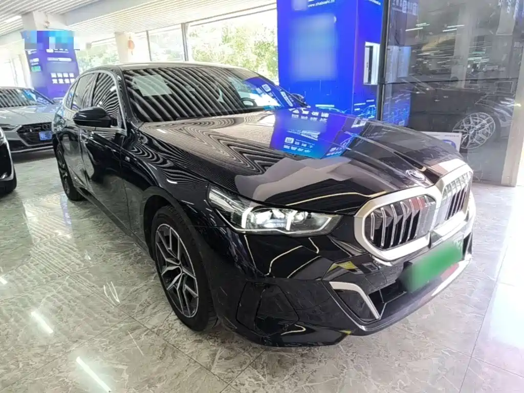 BMW i5 — миниатюра 4
