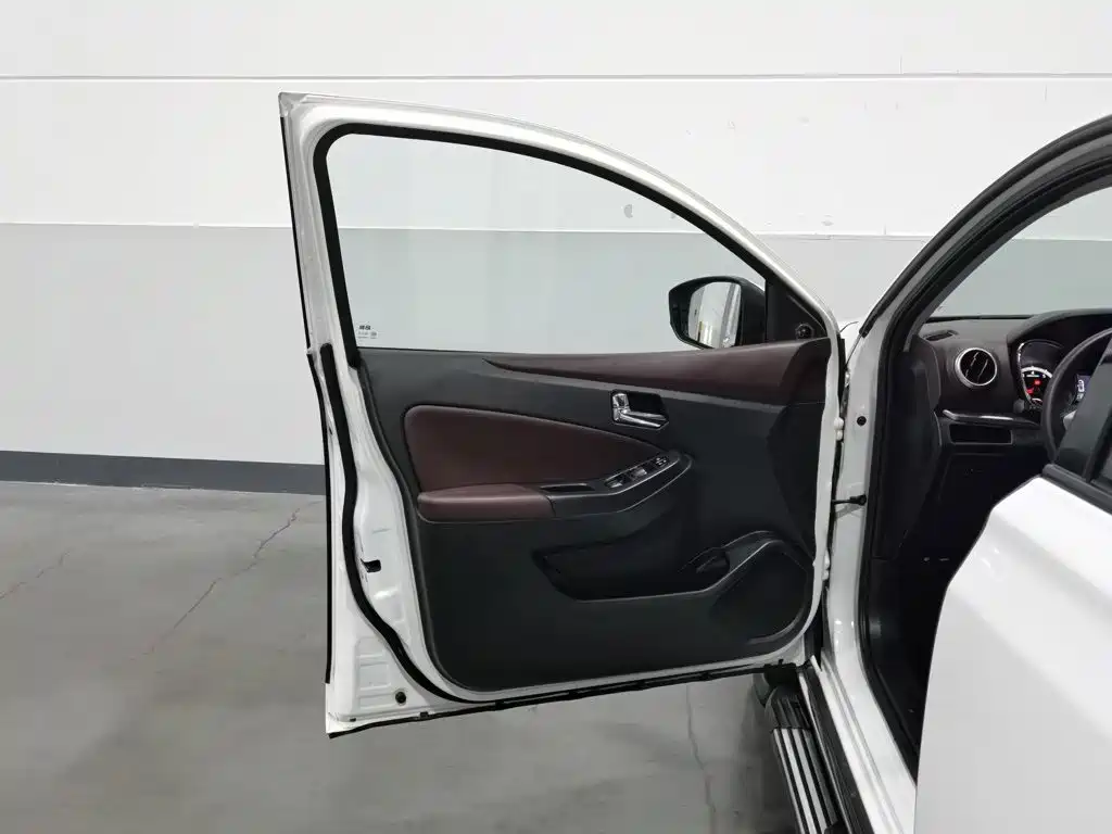 Venucia T70X — миниатюра 8