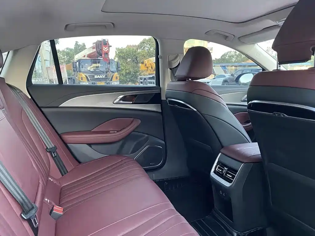 Hongqi H5 2023 1.5T DCT