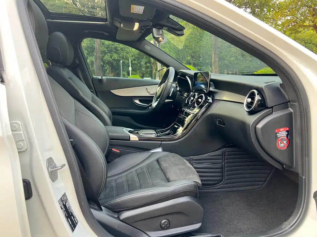 Mercedes-Benz C-Class — миниатюра 18