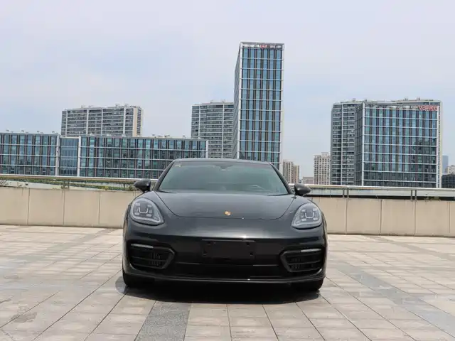 PORSCHE PANAMERA 2024