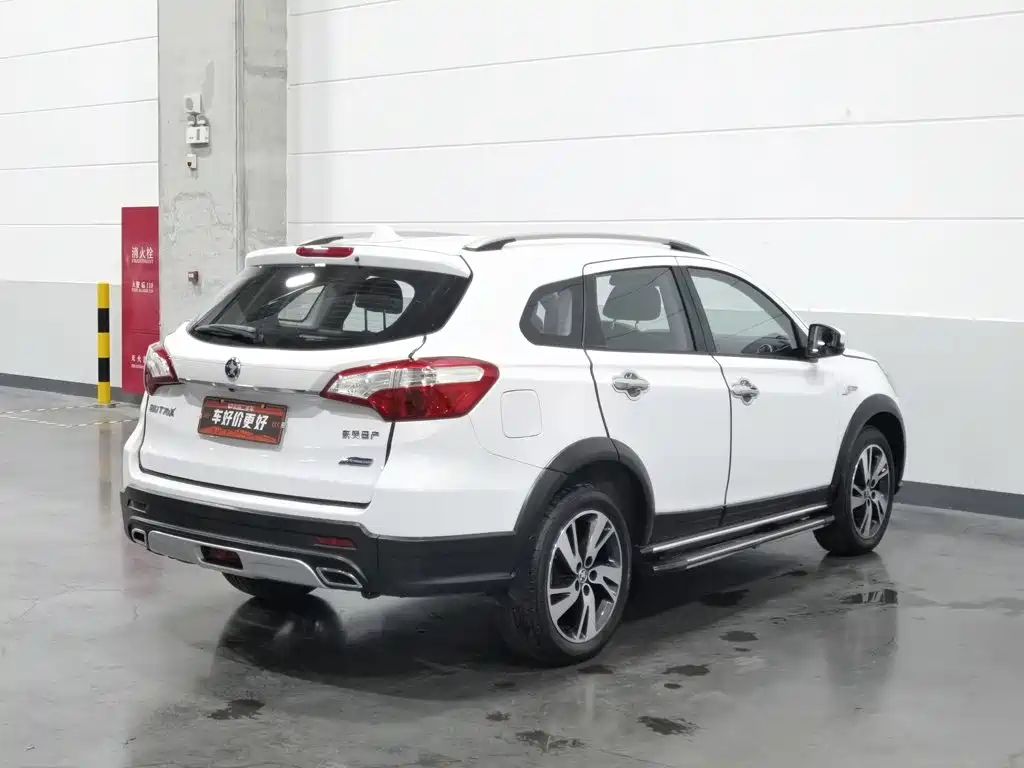 Venucia T70X — миниатюра 2