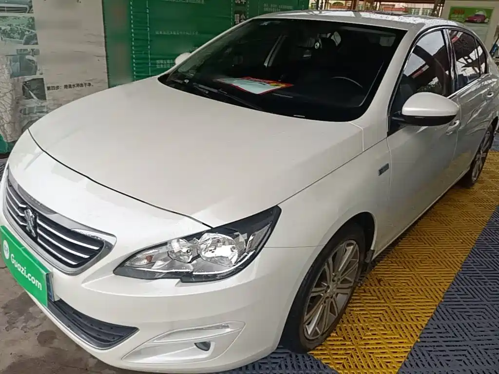 Peugeot 408 2016